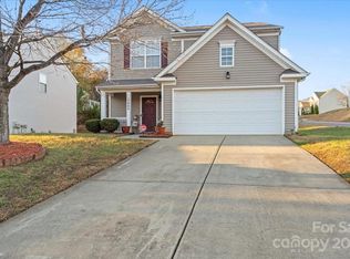 13004 Rothe House Rd, Charlotte, NC 28273