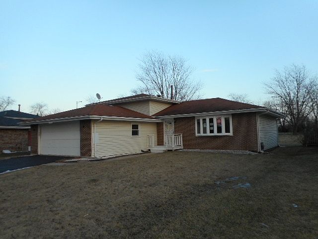 1st image of 23029 East Dr