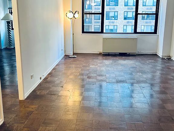 2nd image of 305 E 40th St #17F