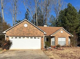 157 Whistle Way, Locust Grove, GA 30248