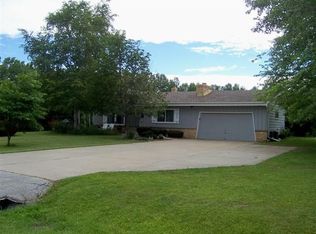 N40W27196 Roger Rd, Pewaukee, WI 53072