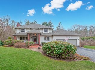 7 Laura Ln, Mattapoisett, MA 02739