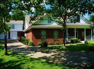2429 Chantilly Ln, Conroe, TX 77384