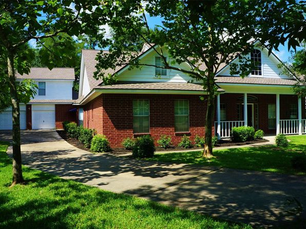 2429 Chantilly Ln