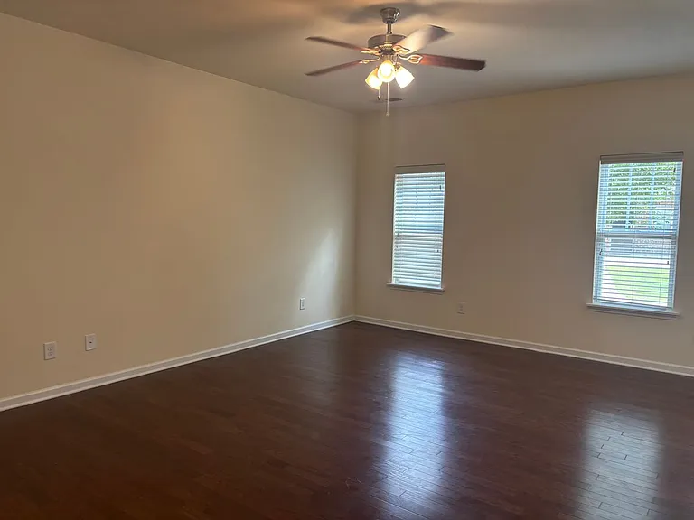 4602 Quinton Ln — Photo 5