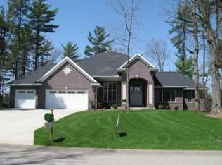 12555 Horseshoe Dr NE, Gowen, MI 49326