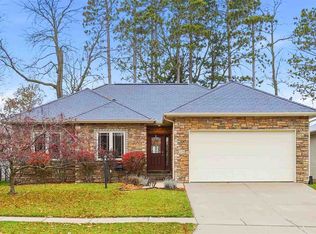 2250 Dempster Dr, Coralville, IA 52241