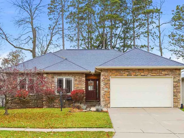 2250 Dempster Dr, Coralville, IA 52241