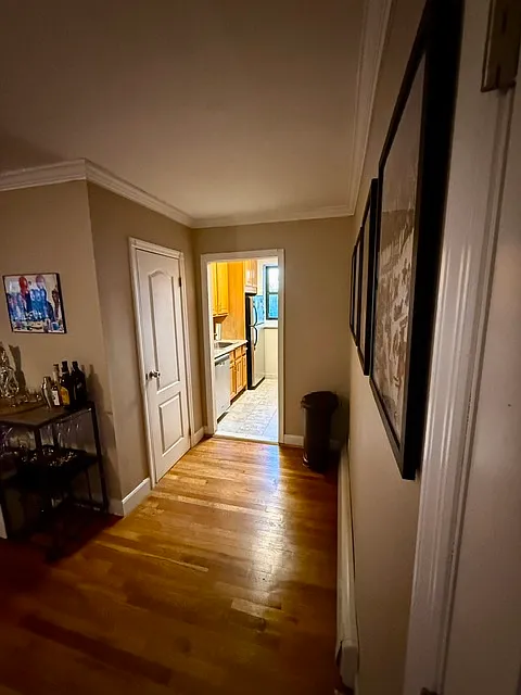 101 Jackson Ave — Photo 2