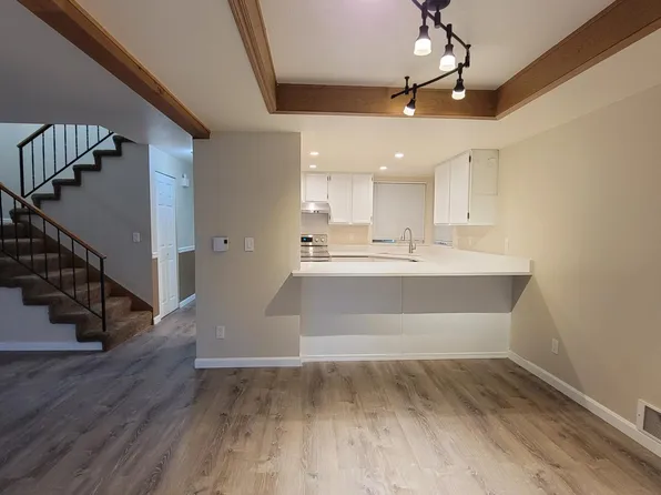 18426 20th Dr SE, Bothell, WA 98012