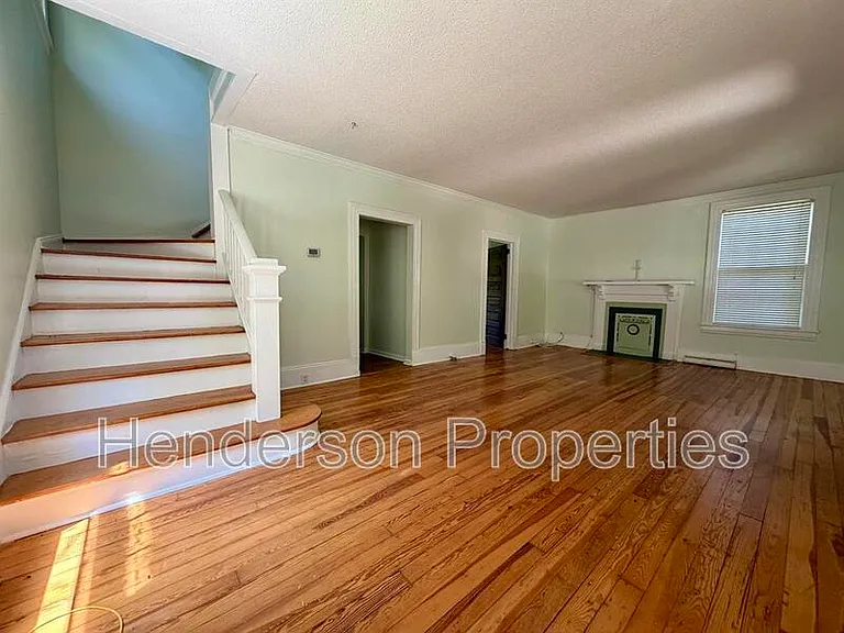 319 N Mulberry St #S — Photo 9