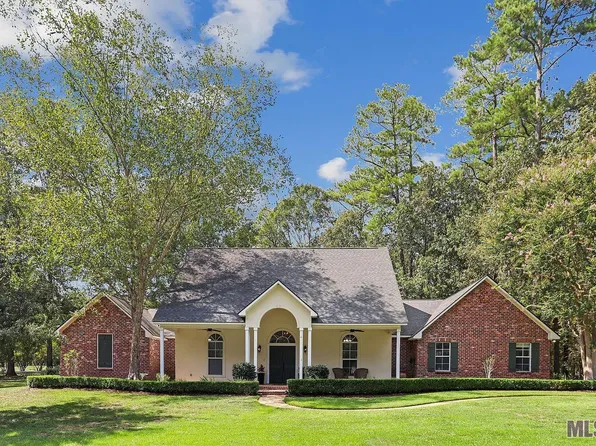 5993 Rosedown Pl, Saint Francisville, LA 70775