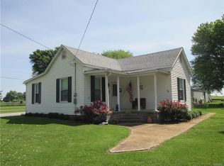 319 Pinckneyville Rd, Marissa, IL 62257