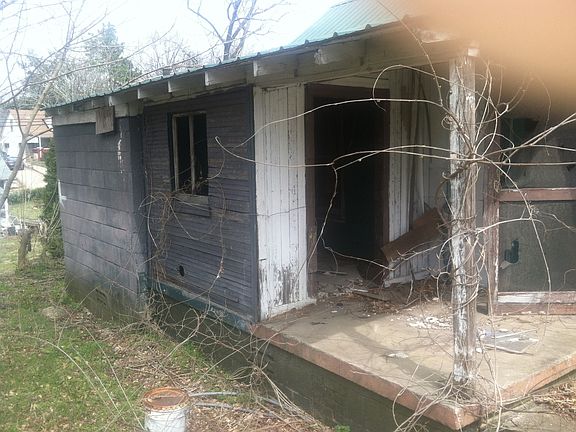 4th image of 610 Harrison St