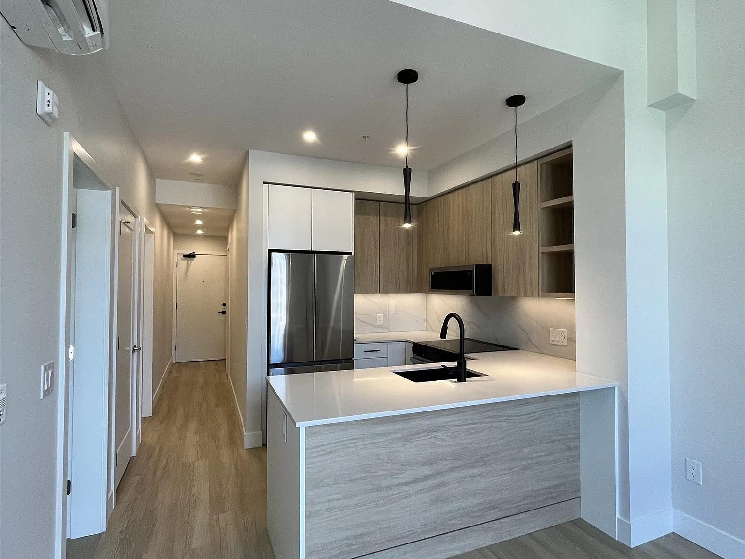 1 bed, 700 sqft, $1,995 — Photo 4