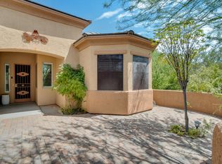 960 W Tenniel Dr, Green Valley, AZ 85614