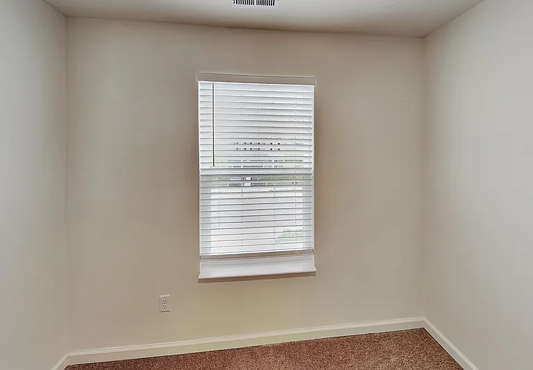 2835 Strauss Ln — Photo 14