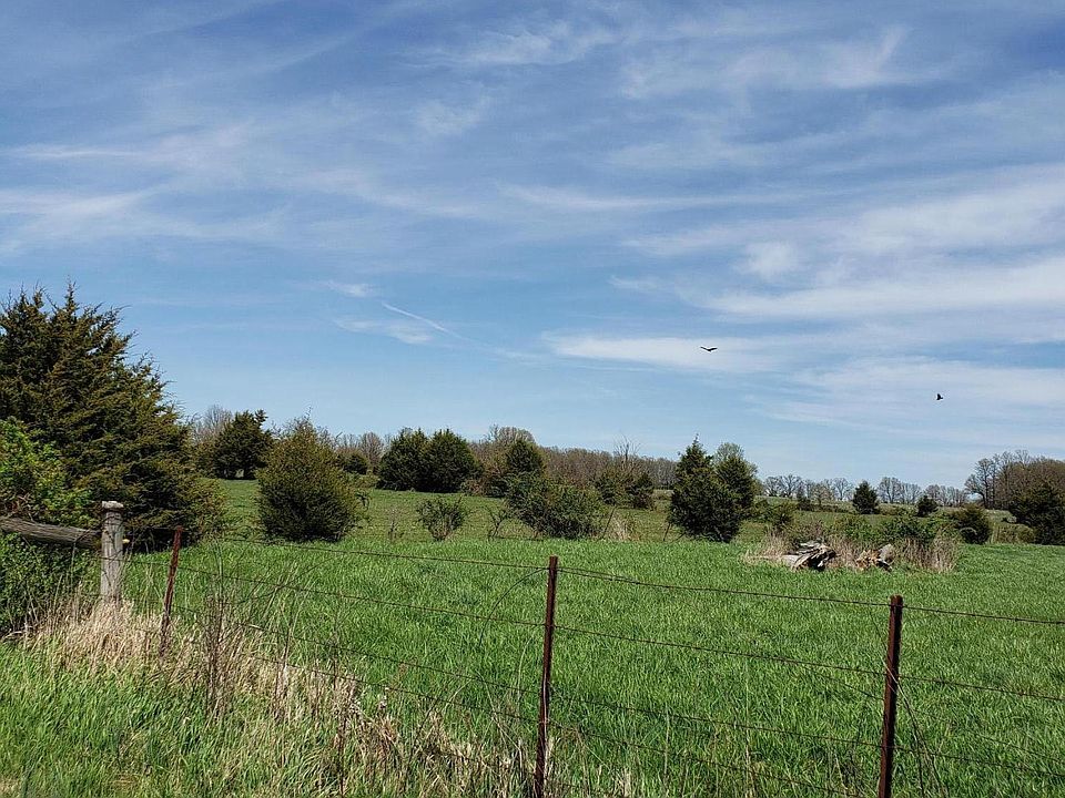 2nd image of 3950 N Farm Road 205
