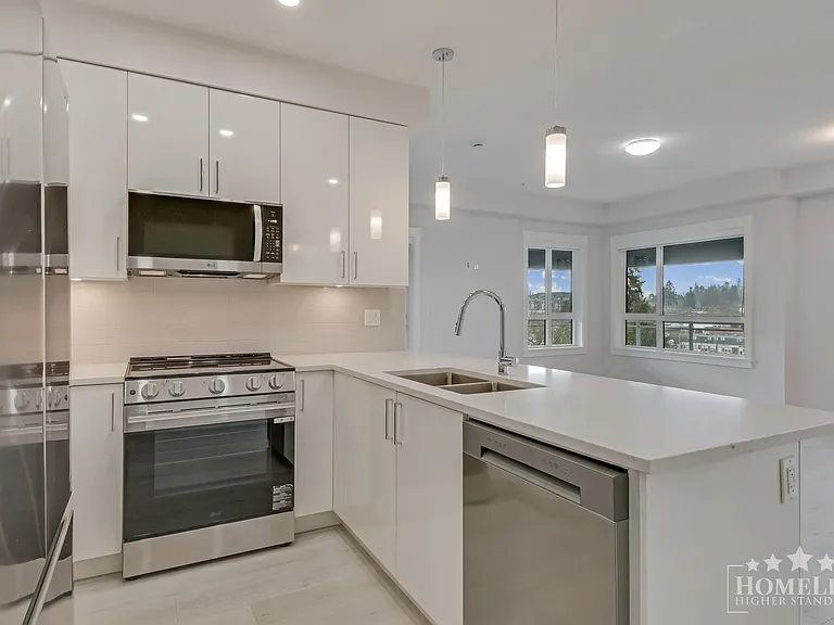 33886 Pine St #418 — Photo 9