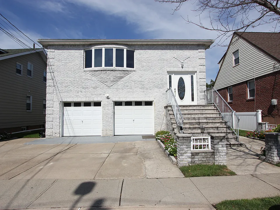 41 Semel Ave #2