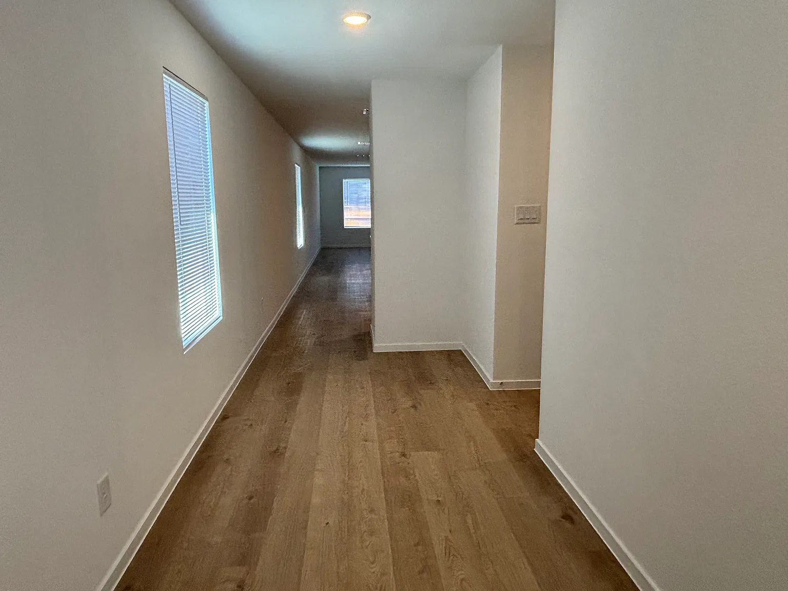 4 bed, 1656 sqft, $2,500 — Photo 4