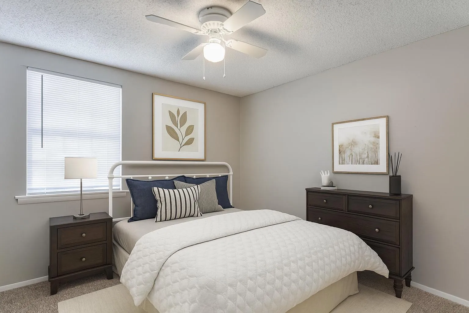 1 bed, 720 sqft, $1,049 — Photo 2