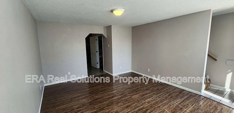 205 1/2 John St #C — Photo 2