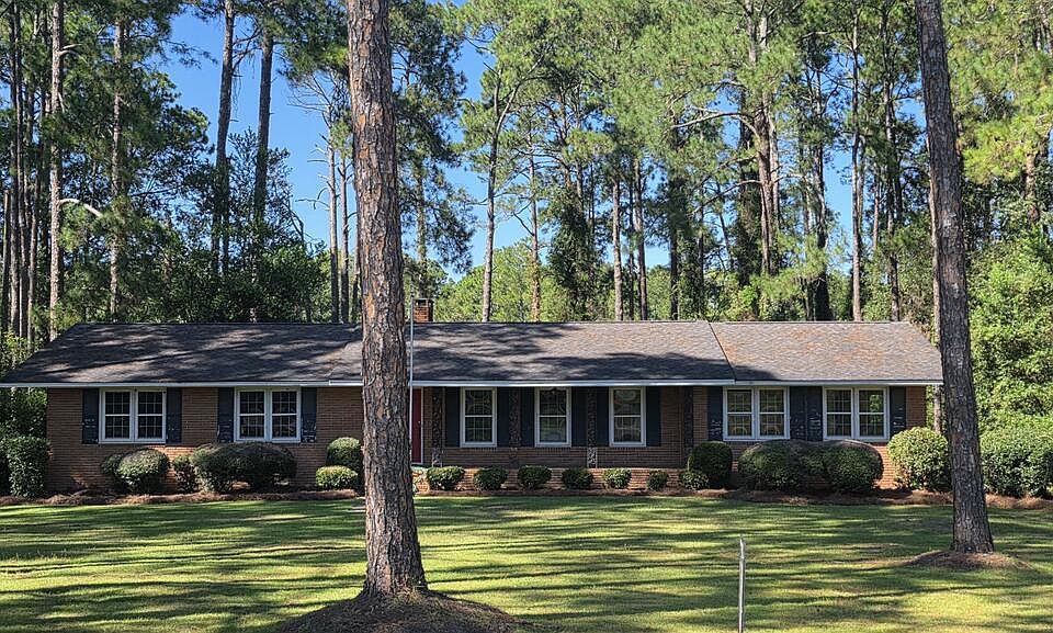 1st image of 1123 W Roanoke Drive Ext