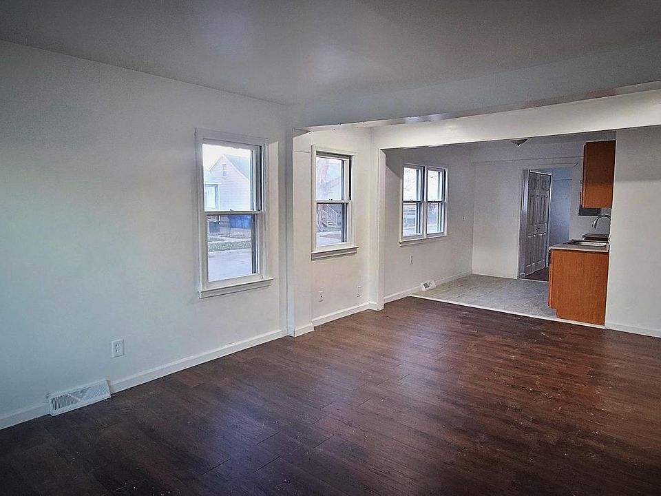 21458 Conners Ave, Warren, MI 48091 Zillow