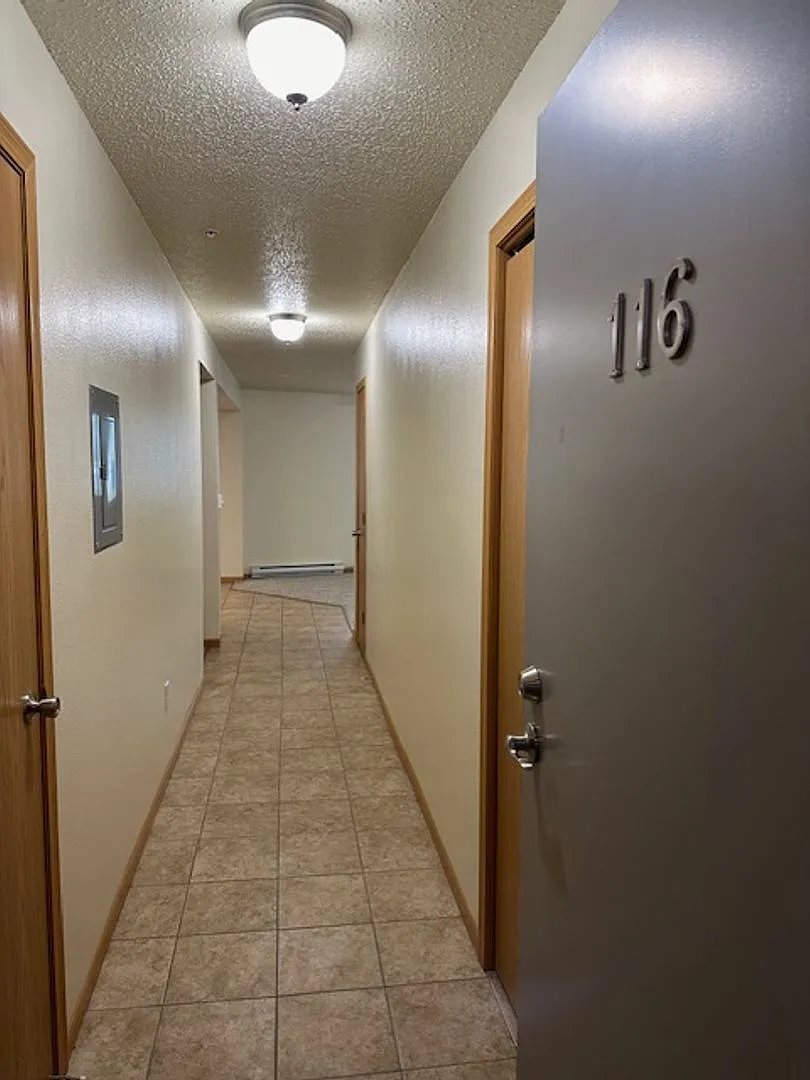 Bluffview Apartments — Photo 2