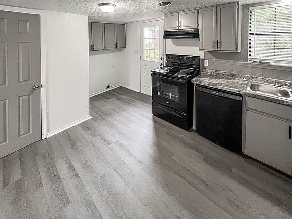 4th image of 713 N 7th St APT 24