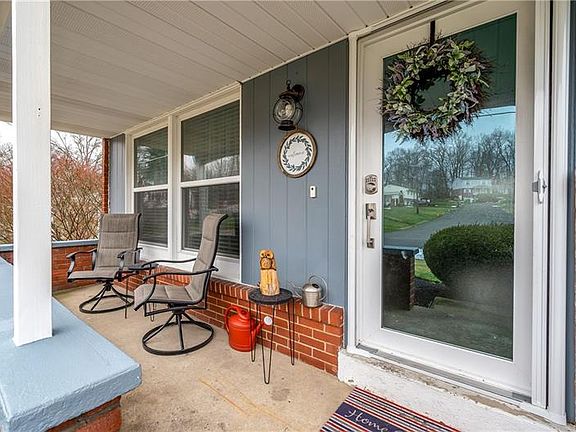 4th image of 118 Irene Dr