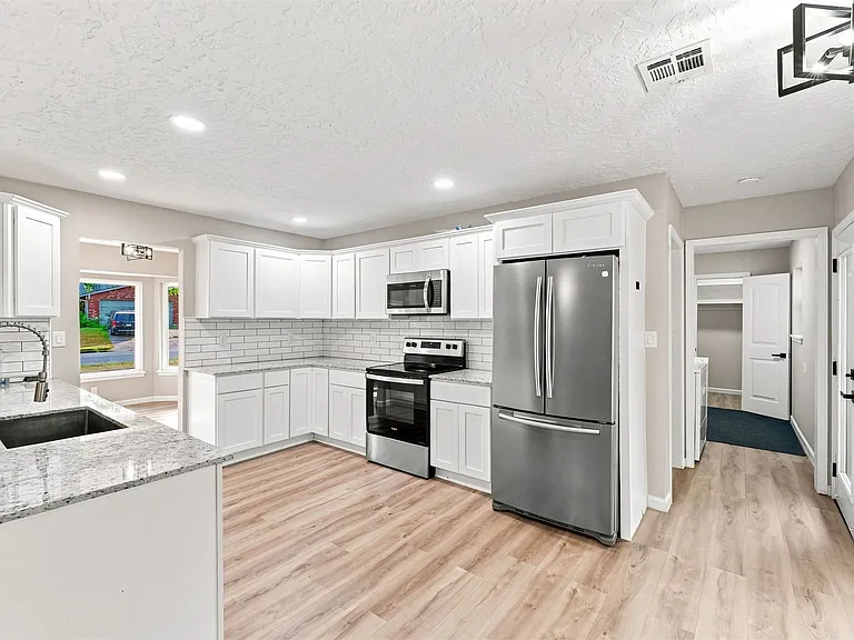 6655 S 67th East Ave — Photo 33