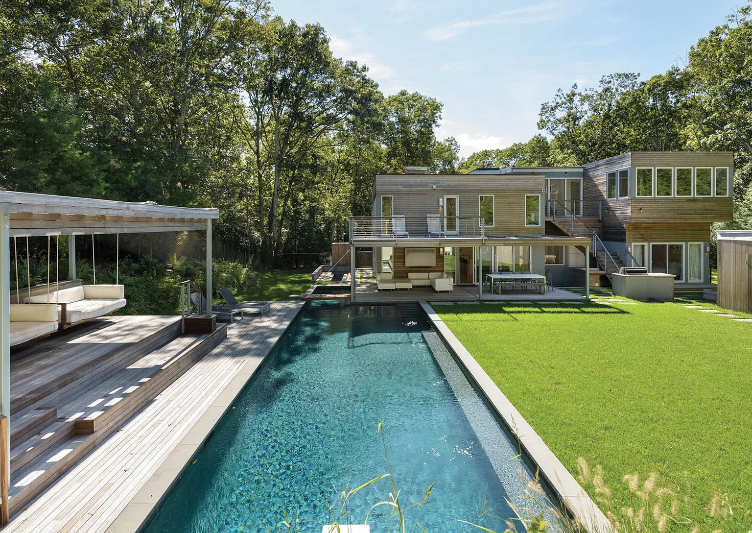 Luxury Modern, Gated Private Getaway: East Hampton — Photo 1