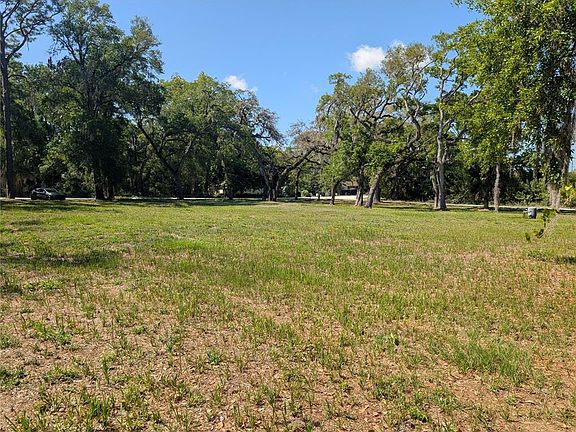 3rd image of 8519 Adonis Rd #8