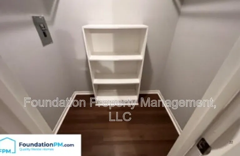 3949 Macon Rd #4 — Photo 11