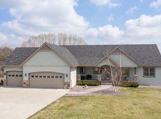 47873 Jill Dr, Kasota, MN 56050