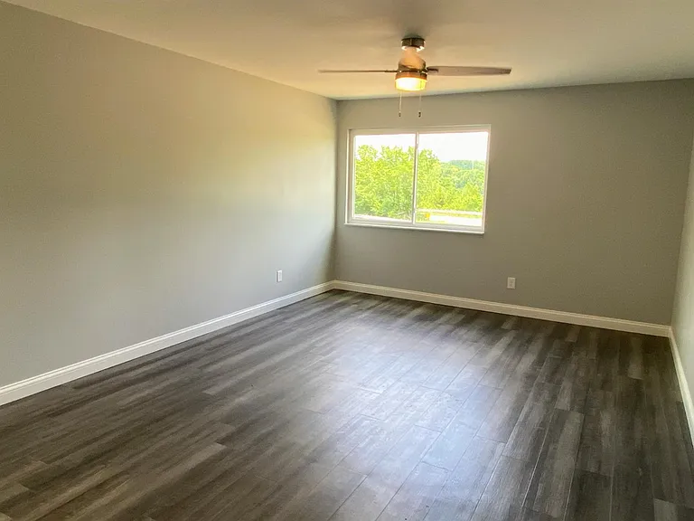 5025 Barrow Ave #6 — Photo 2