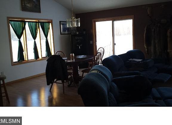 3rd image of 1310 230th Ave