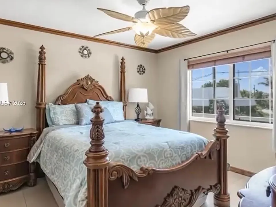 127 S Layton Dr