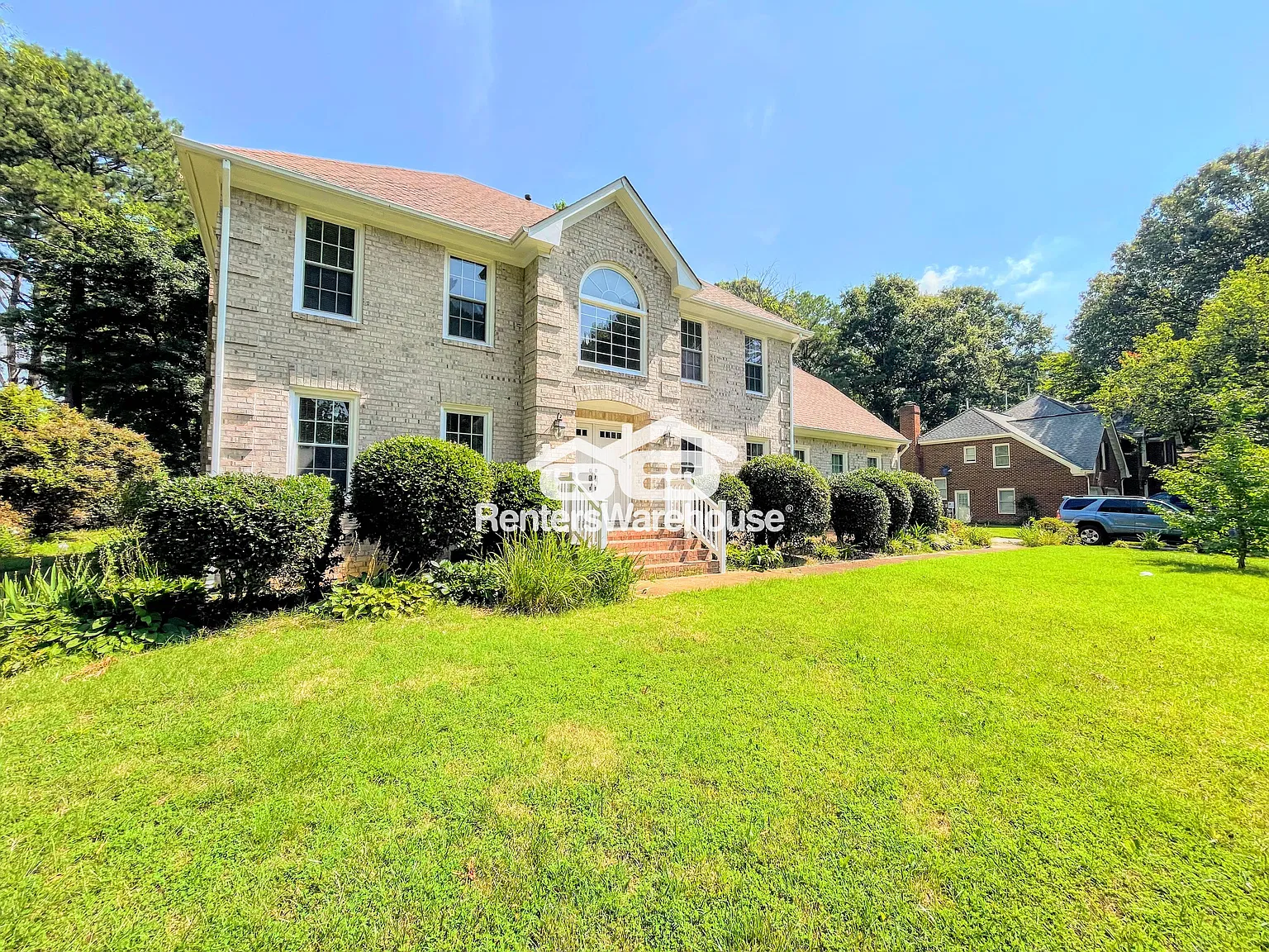 Magnificent Home with Golf Course Views! — Photo 3