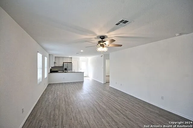 3 bed, 2.0 bath, 1440 sqft, $1,550 — Photo 4