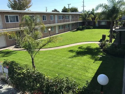 ALAMEDA PARK APARTMENTS — Photo 18