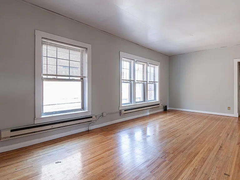 627 W Barry Ave #626-3 — Photo 9