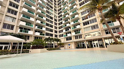 1200 West Ave Photo 1