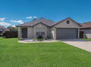 9839 Diamond Cliff Dr, Helotes, TX 78023