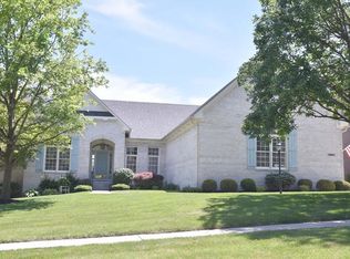 1299 Huntington Woods Rd, Zionsville, IN 46077
