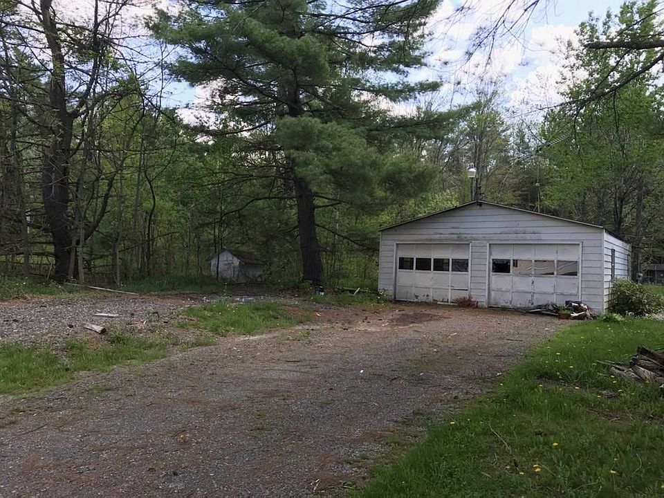 2nd image of 486 Ripple Rd