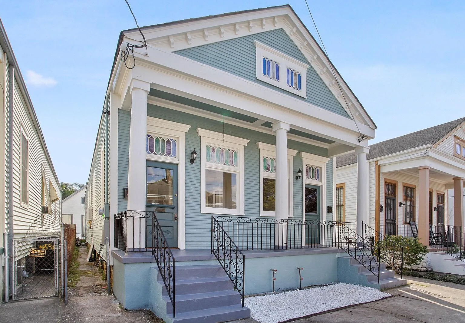 4532 S Saratoga St — Photo 2