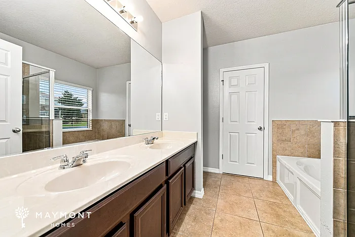 2274 Barrington Loop — Photo 14